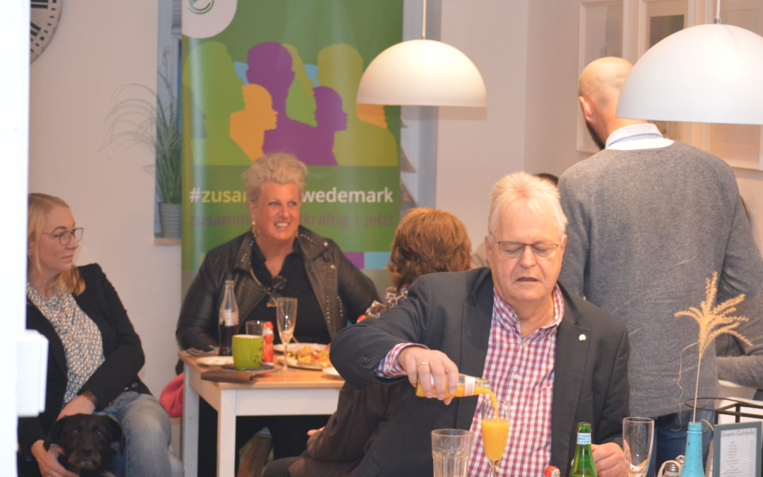 Nikolaus Frühstück im Malcafé